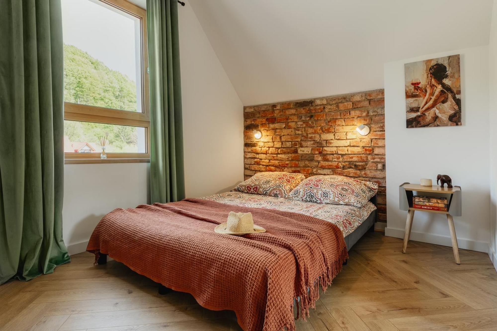 Apartament Pod Wzgorzem Z Sauna, Jacuzzi I Basenem Kudowa-Zdrój Kültér fotó